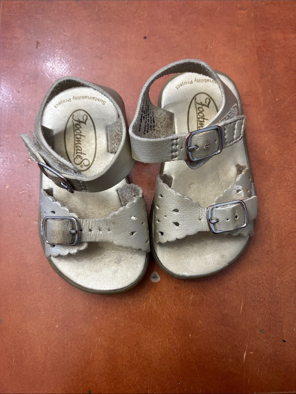 FootMates Little Girls Tan Buckle Sandals